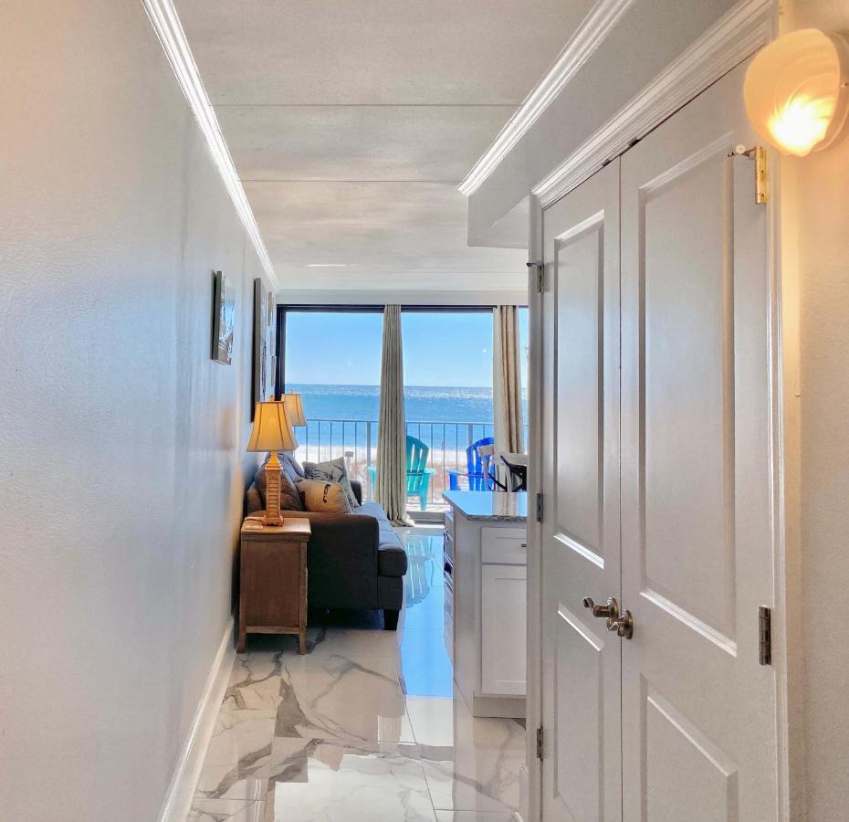 Island Winds East 202 By Albvr - Beautifully Renovated Beachfront Condo & Steps Away From Hangout & More! Gulf Shores Exteriör bild